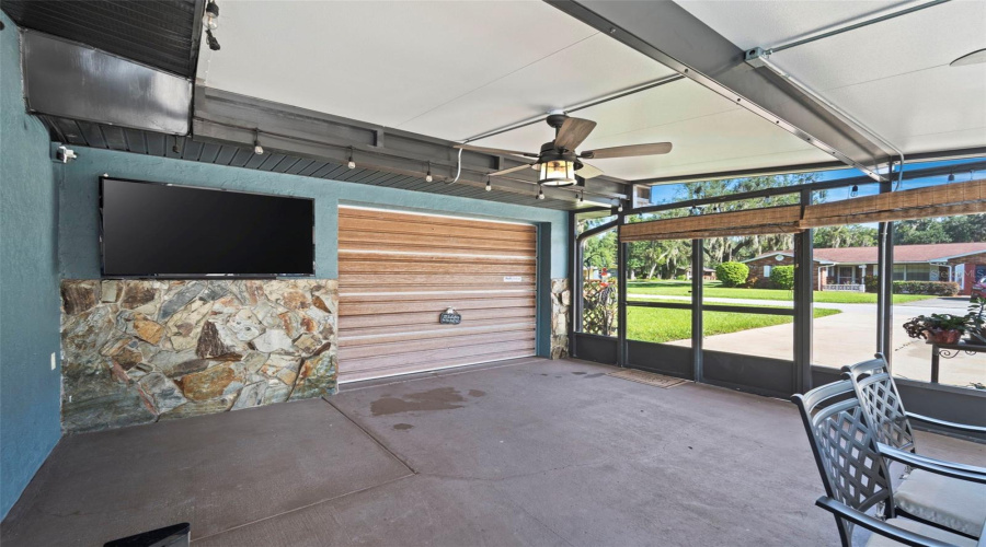 Lake Panasoffkee, Florida 33538, 3 Bedroom Bedrooms, ,2 Bathroombathrooms,Residential,For Sale,Cr 482N,0,Mfro6434403