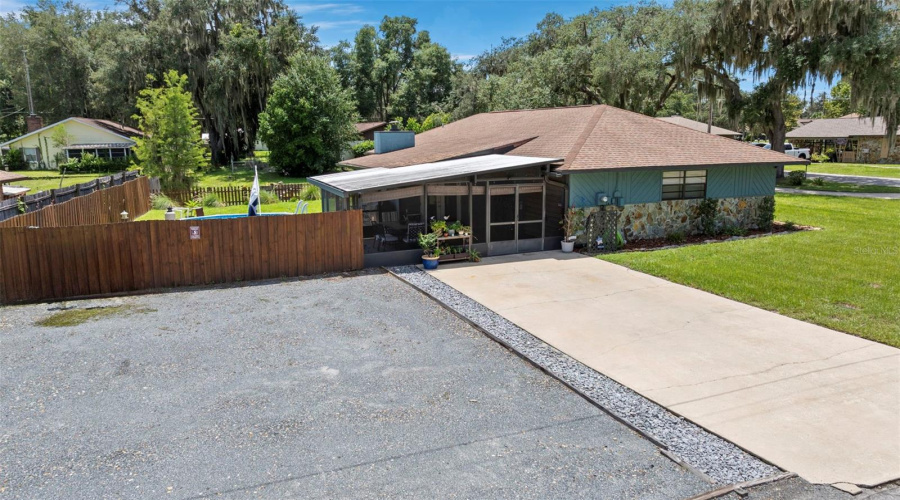 Lake Panasoffkee, Florida 33538, 3 Bedroom Bedrooms, ,2 Bathroombathrooms,Residential,For Sale,Cr 482N,0,Mfro6434403