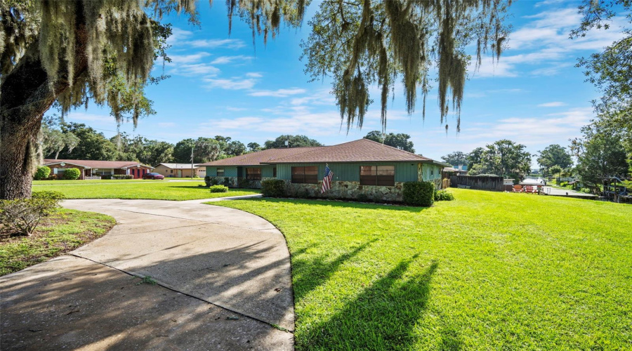 Lake Panasoffkee, Florida 33538, 3 Bedroom Bedrooms, ,2 Bathroombathrooms,Residential,For Sale,Cr 482N,0,Mfro6434403