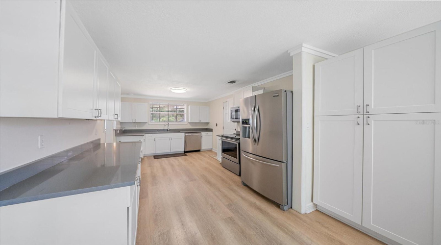 Bradenton, Florida 34205, 3 Bedroom Bedrooms, ,1 Bathroombathrooms,Residential,For Sale,26Th,0,Mfra4702698