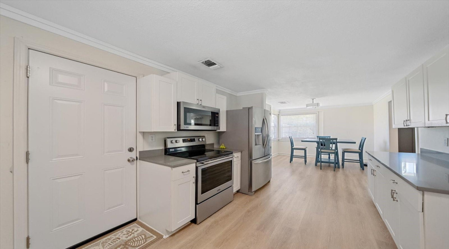 Bradenton, Florida 34205, 3 Bedroom Bedrooms, ,1 Bathroombathrooms,Residential,For Sale,26Th,0,Mfra4702698