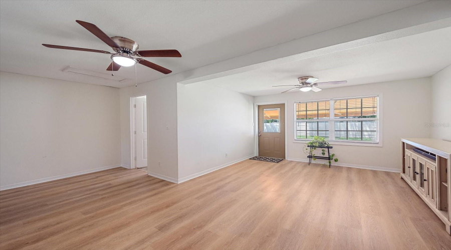 Bradenton, Florida 34205, 3 Bedroom Bedrooms, ,1 Bathroombathrooms,Residential,For Sale,26Th,0,Mfra4702698