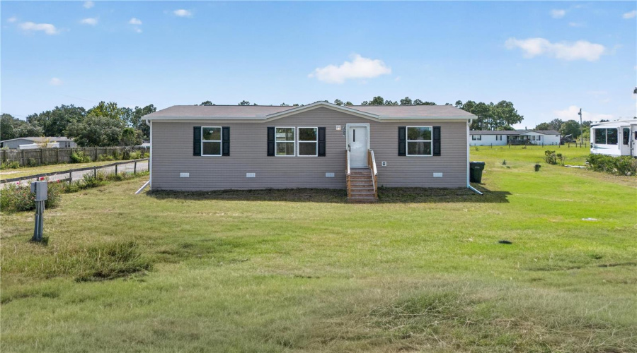 Lake Wales, Florida 33898, 3 Bedroom Bedrooms, ,2 Bathroombathrooms,Residential,For Sale,Big Tank,0,Mfro6433431