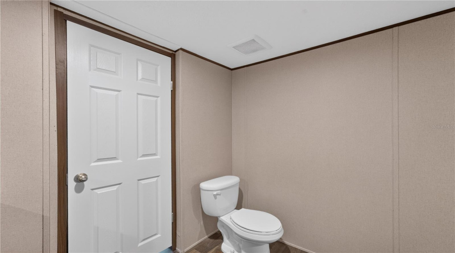 Lake Wales, Florida 33898, 3 Bedroom Bedrooms, ,2 Bathroombathrooms,Residential,For Sale,Big Tank,0,Mfro6433431