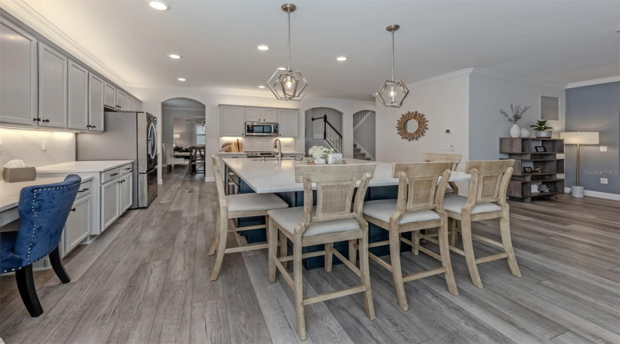 Venice, Florida 34292, 5 Bedroom Bedrooms, ,3 Bathroombathrooms,Residential,For Sale,Bluff,0,Mfrn6145411