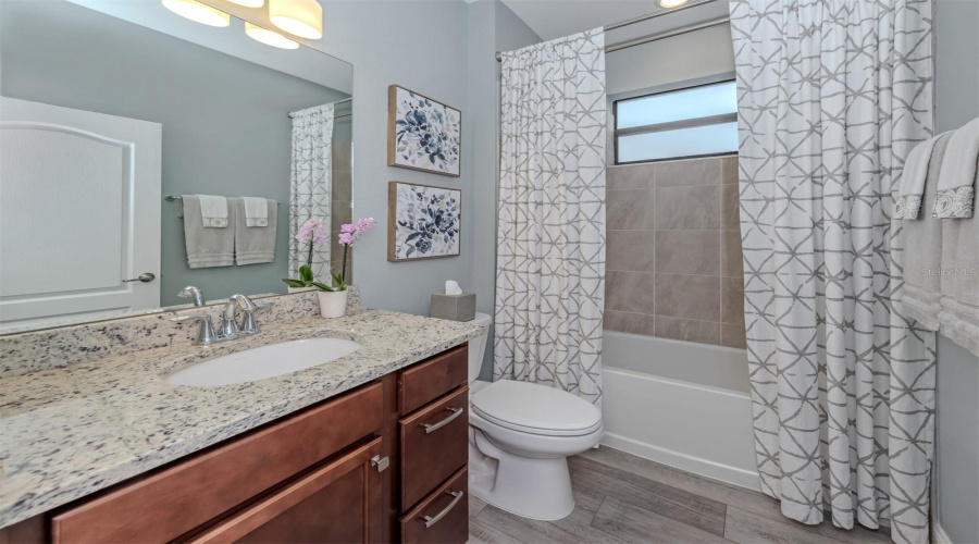Venice, Florida 34292, 5 Bedroom Bedrooms, ,3 Bathroombathrooms,Residential,For Sale,Bluff,0,Mfrn6145411