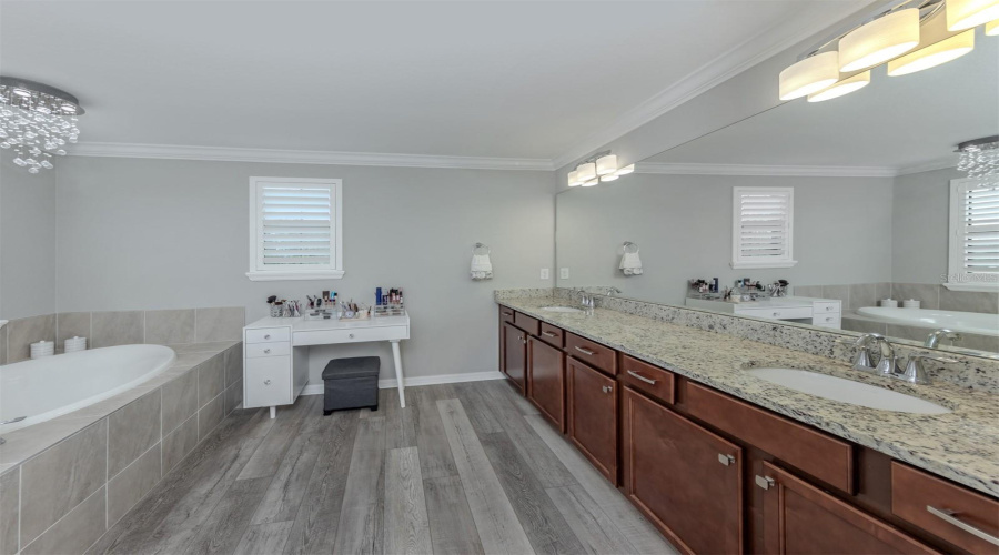 Venice, Florida 34292, 5 Bedroom Bedrooms, ,3 Bathroombathrooms,Residential,For Sale,Bluff,0,Mfrn6145411
