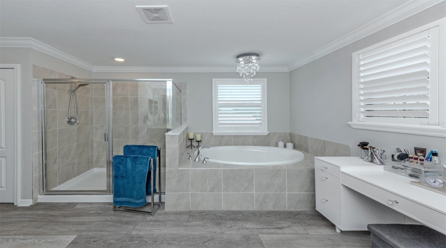 Venice, Florida 34292, 5 Bedroom Bedrooms, ,3 Bathroombathrooms,Residential,For Sale,Bluff,0,Mfrn6145411
