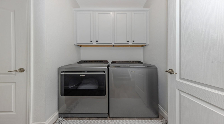 Venice, Florida 34292, 5 Bedroom Bedrooms, ,3 Bathroombathrooms,Residential,For Sale,Bluff,0,Mfrn6145411