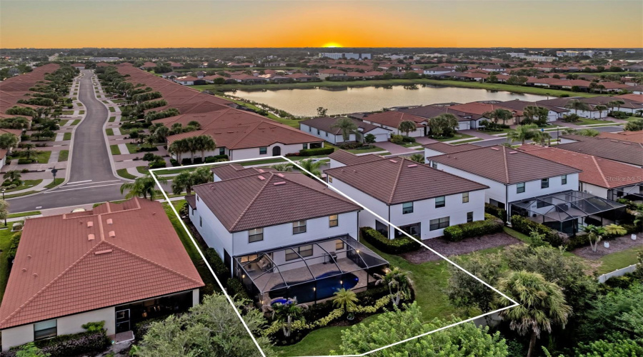 Venice, Florida 34292, 5 Bedroom Bedrooms, ,3 Bathroombathrooms,Residential,For Sale,Bluff,0,Mfrn6145411
