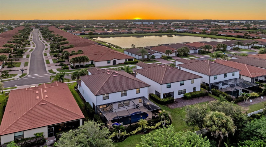Venice, Florida 34292, 5 Bedroom Bedrooms, ,3 Bathroombathrooms,Residential,For Sale,Bluff,0,Mfrn6145411