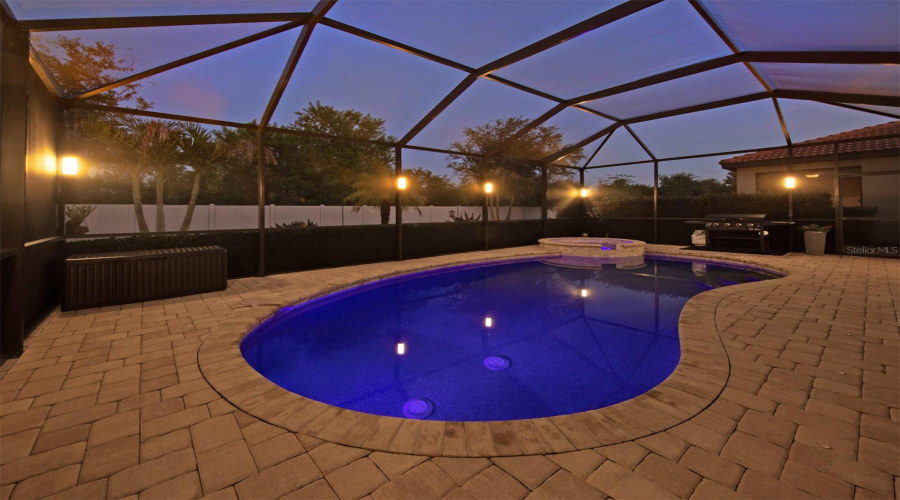 Venice, Florida 34292, 5 Bedroom Bedrooms, ,3 Bathroombathrooms,Residential,For Sale,Bluff,0,Mfrn6145411