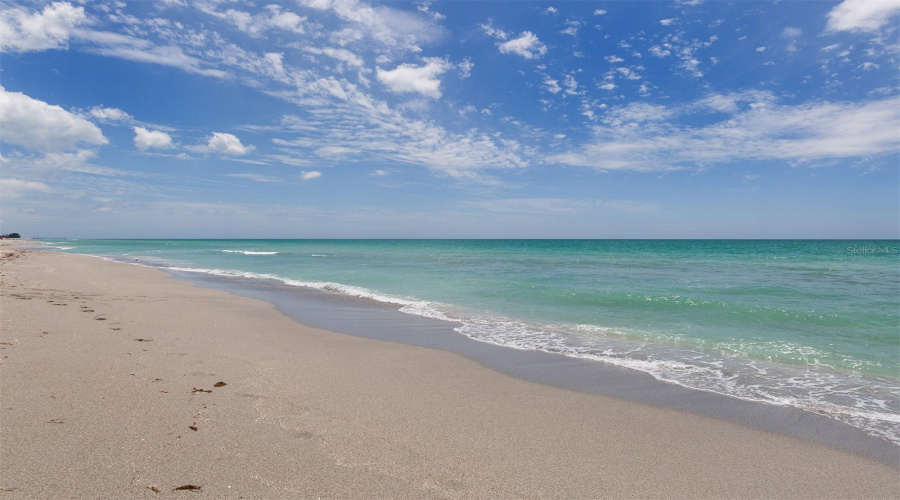 Venice, Florida 34292, 5 Bedroom Bedrooms, ,3 Bathroombathrooms,Residential,For Sale,Bluff,0,Mfrn6145411
