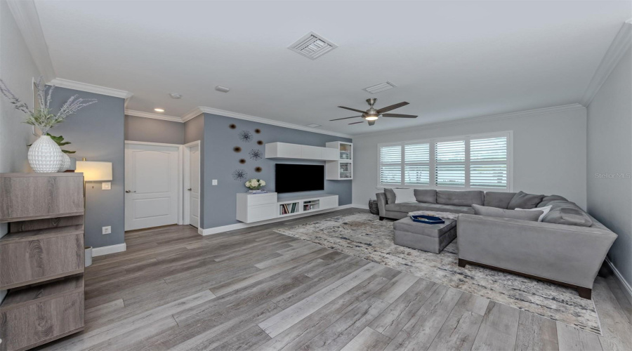 Venice, Florida 34292, 5 Bedroom Bedrooms, ,3 Bathroombathrooms,Residential,For Sale,Bluff,0,Mfrn6145411