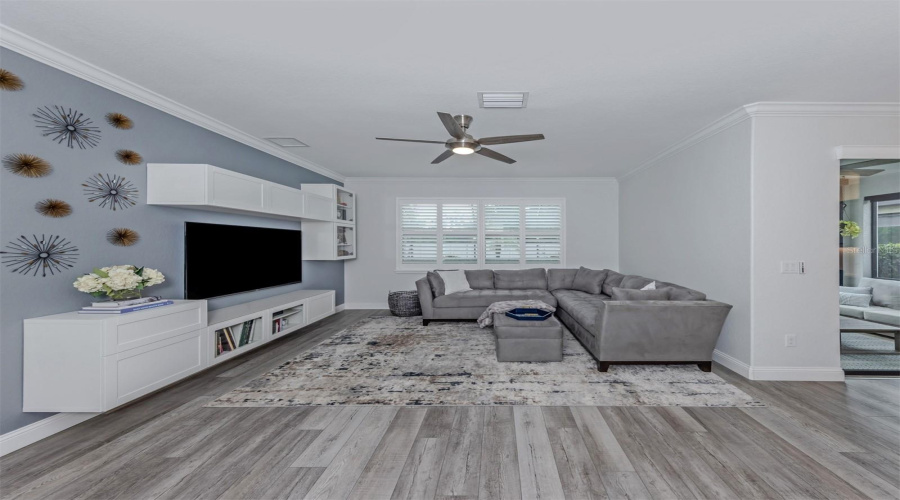 Venice, Florida 34292, 5 Bedroom Bedrooms, ,3 Bathroombathrooms,Residential,For Sale,Bluff,0,Mfrn6145411
