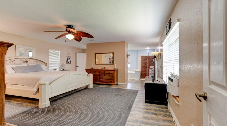 New Smyrna Beach, Florida 32168, 3 Bedroom Bedrooms, ,3 Bathroombathrooms,Residential,For Sale,Dee,0,Mfrns1088756