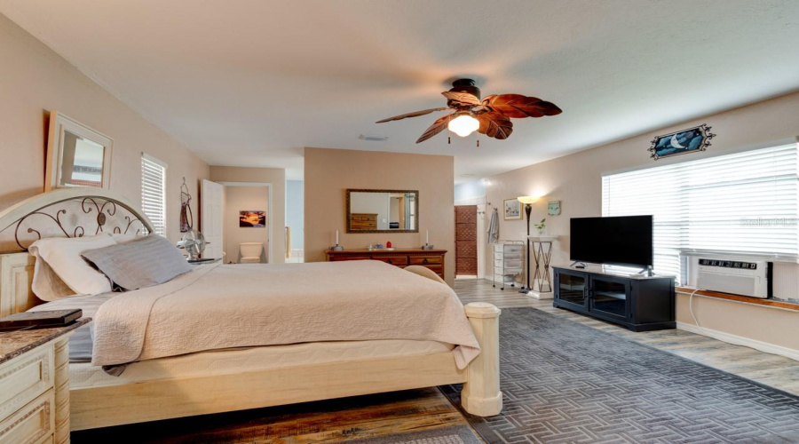 New Smyrna Beach, Florida 32168, 3 Bedroom Bedrooms, ,3 Bathroombathrooms,Residential,For Sale,Dee,0,Mfrns1088756