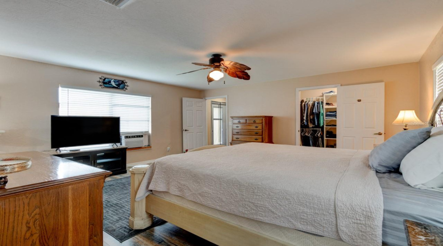 New Smyrna Beach, Florida 32168, 3 Bedroom Bedrooms, ,3 Bathroombathrooms,Residential,For Sale,Dee,0,Mfrns1088756