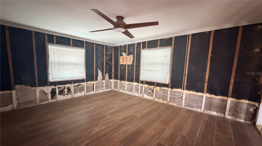 St Petersburg, Florida 33703, 3 Bedroom Bedrooms, ,2 Bathroombathrooms,Residential,For Sale,Oregon,0,Mfrtb8542032