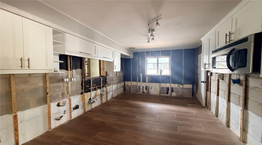 St Petersburg, Florida 33703, 3 Bedroom Bedrooms, ,2 Bathroombathrooms,Residential,For Sale,Oregon,0,Mfrtb8542032