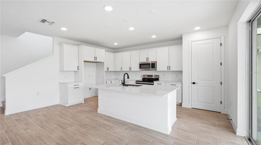 Parrish, Florida 34219, 4 Bedroom Bedrooms, ,3 Bathroombathrooms,Residential,For Sale,Banks,0,Mfrs5142954