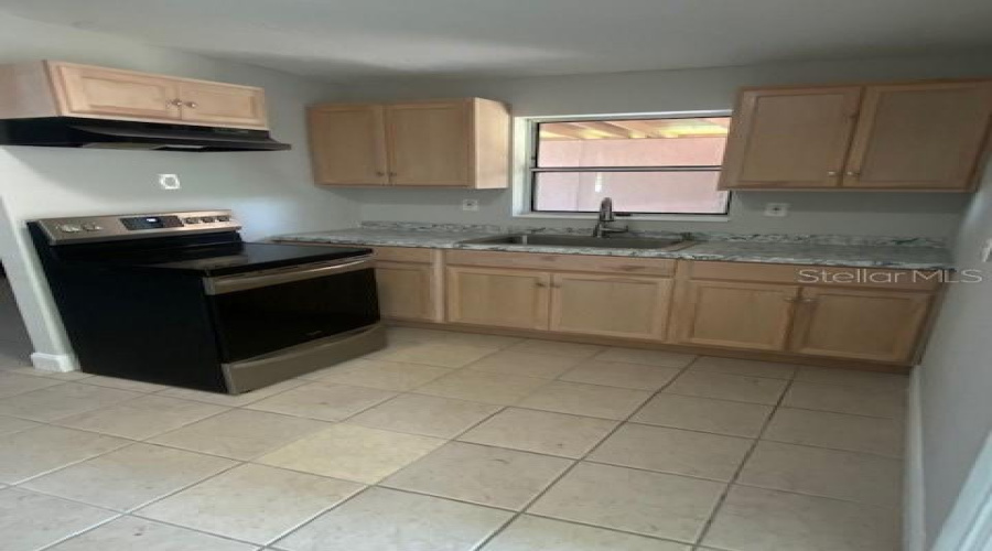 St Cloud, Florida 34769, 4 Bedroom Bedrooms, ,1 Bathroombathrooms,Residential,For Sale,Columbia,0,Mfrs5156272