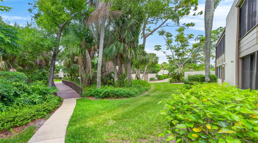 Bradenton, Florida 34210, 2 Bedroom Bedrooms, ,2 Bathroombathrooms,Residential,For Sale,Lakeside,0,Mfrtb8518661