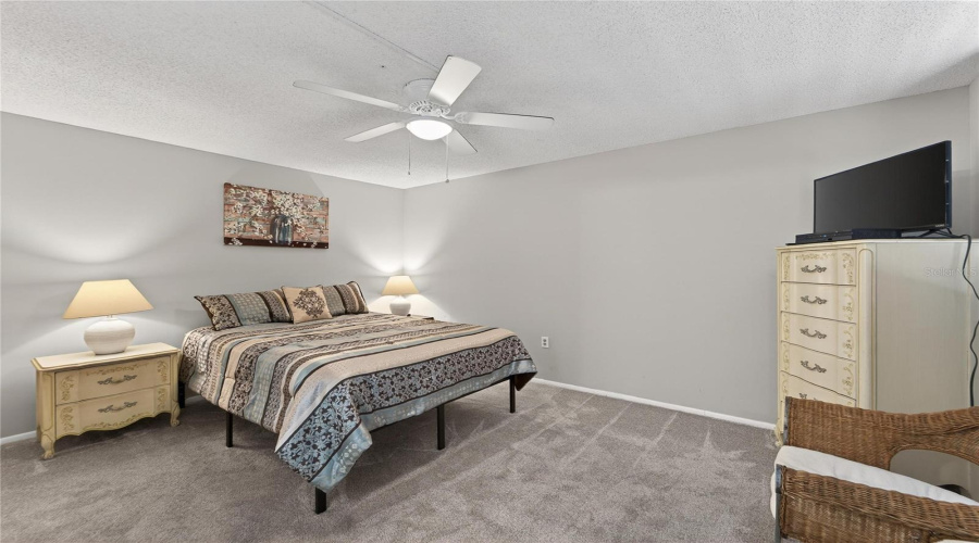 Bradenton, Florida 34210, 2 Bedroom Bedrooms, ,2 Bathroombathrooms,Residential,For Sale,Lakeside,0,Mfrtb8518661