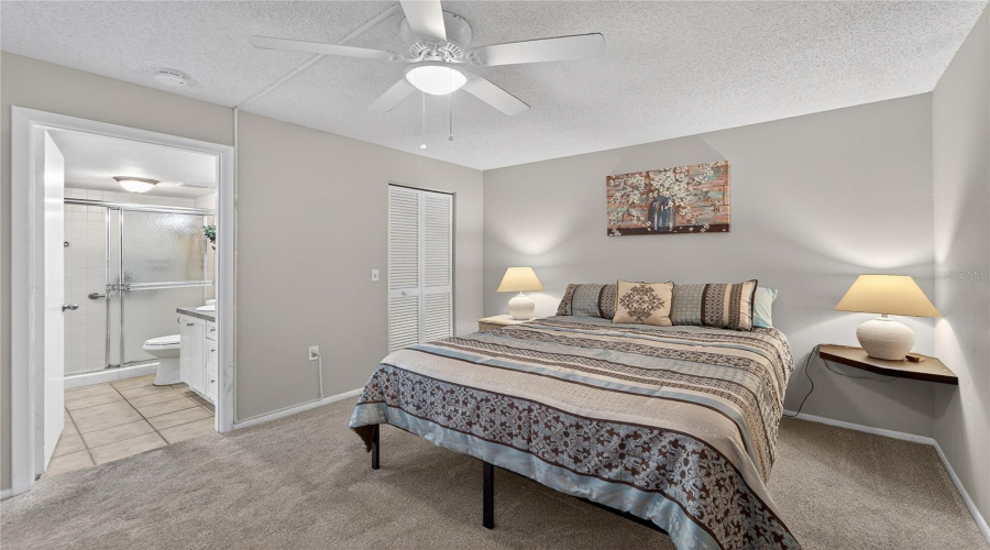 Bradenton, Florida 34210, 2 Bedroom Bedrooms, ,2 Bathroombathrooms,Residential,For Sale,Lakeside,0,Mfrtb8518661