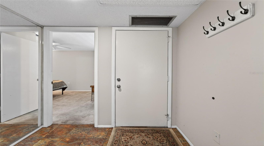 Bradenton, Florida 34210, 2 Bedroom Bedrooms, ,2 Bathroombathrooms,Residential,For Sale,Lakeside,0,Mfrtb8518661
