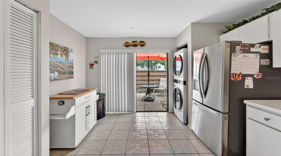Bradenton, Florida 34210, 2 Bedroom Bedrooms, ,2 Bathroombathrooms,Residential,For Sale,Lakeside,0,Mfrtb8518661