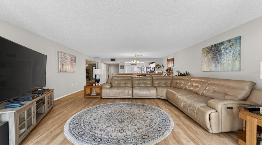 Bradenton, Florida 34210, 2 Bedroom Bedrooms, ,2 Bathroombathrooms,Residential,For Sale,Lakeside,0,Mfrtb8518661