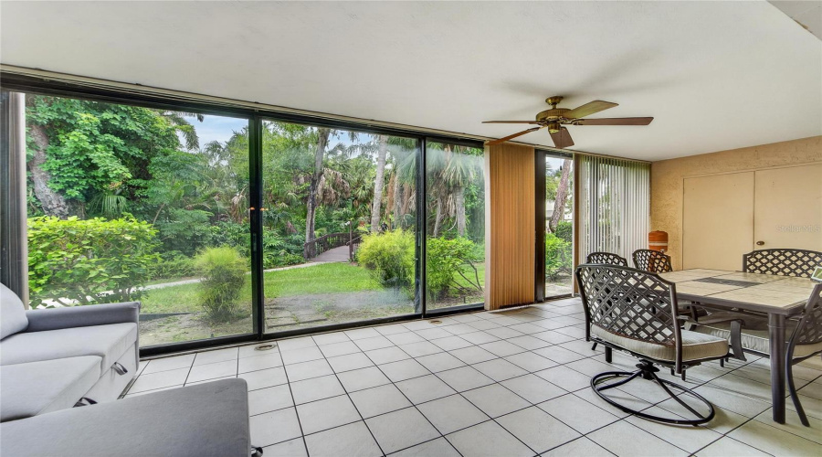 Bradenton, Florida 34210, 2 Bedroom Bedrooms, ,2 Bathroombathrooms,Residential,For Sale,Lakeside,0,Mfrtb8518661