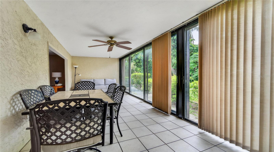Bradenton, Florida 34210, 2 Bedroom Bedrooms, ,2 Bathroombathrooms,Residential,For Sale,Lakeside,0,Mfrtb8518661