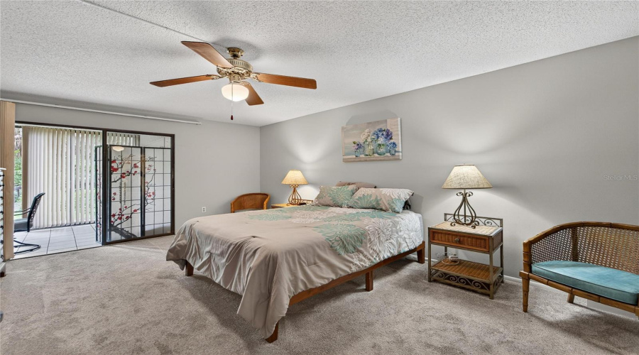 Bradenton, Florida 34210, 2 Bedroom Bedrooms, ,2 Bathroombathrooms,Residential,For Sale,Lakeside,0,Mfrtb8518661