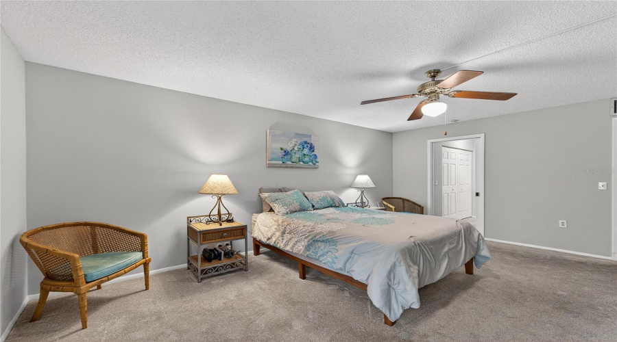 Bradenton, Florida 34210, 2 Bedroom Bedrooms, ,2 Bathroombathrooms,Residential,For Sale,Lakeside,0,Mfrtb8518661