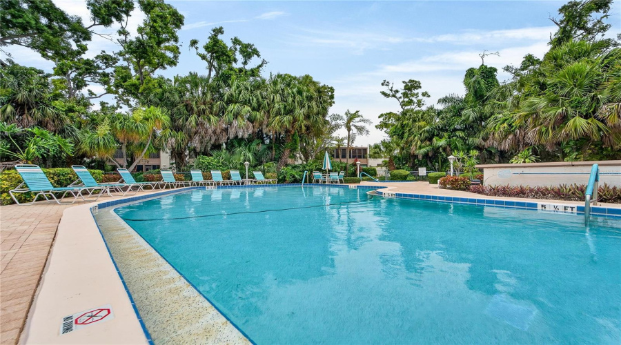 Bradenton, Florida 34210, 2 Bedroom Bedrooms, ,2 Bathroombathrooms,Residential,For Sale,Lakeside,0,Mfrtb8518661