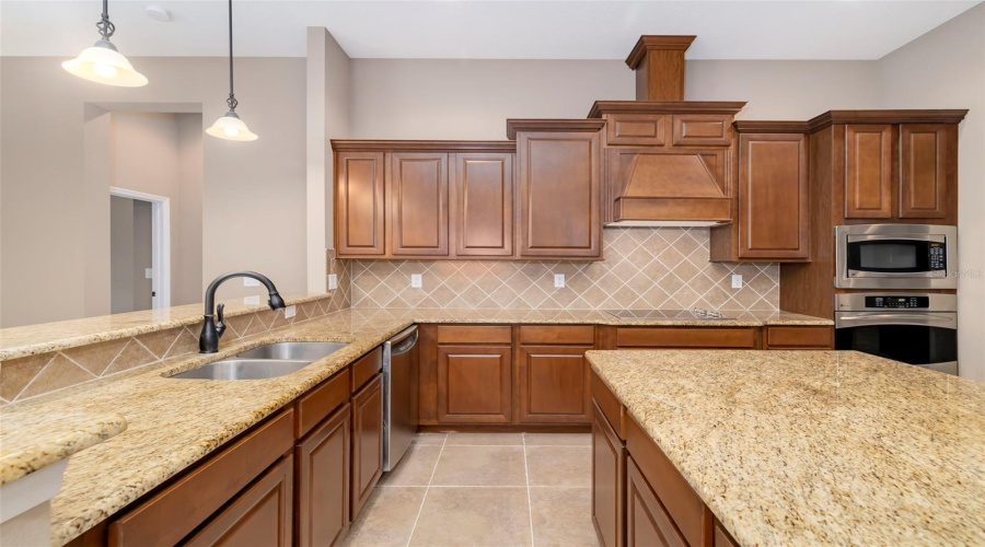 Sarasota, Florida 34240, 4 Bedroom Bedrooms, ,3 Bathroombathrooms,Residential,For Sale,Webber,0,Mfra4700038