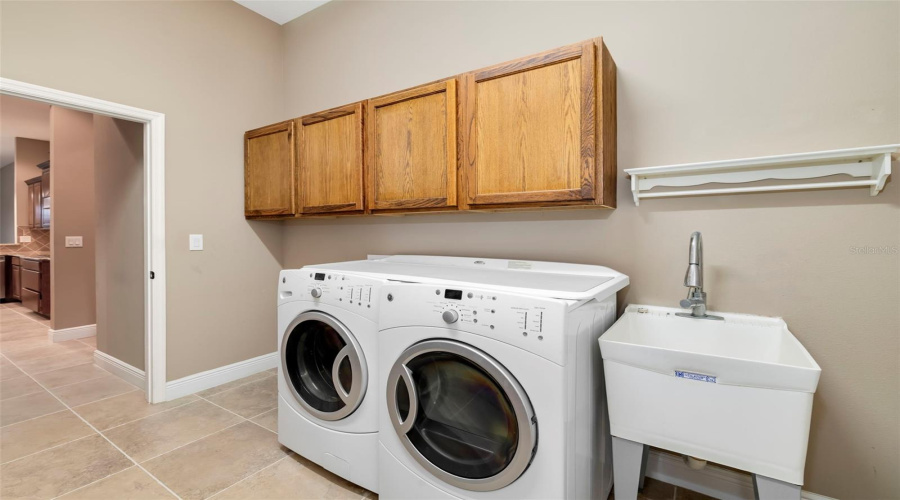 Sarasota, Florida 34240, 4 Bedroom Bedrooms, ,3 Bathroombathrooms,Residential,For Sale,Webber,0,Mfra4700038