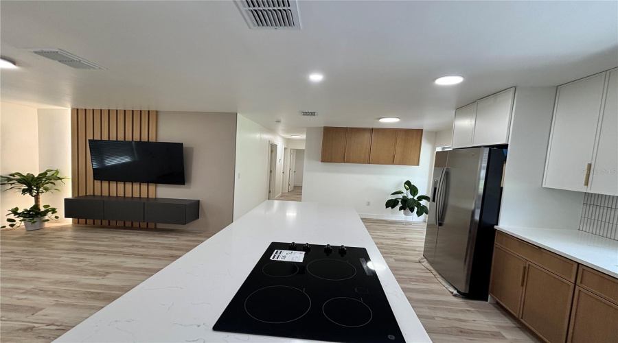 Apopka, Florida 32703, 5 Bedroom Bedrooms, ,2 Bathroombathrooms,Residential,For Sale,Votaw,0,Mfro6431534