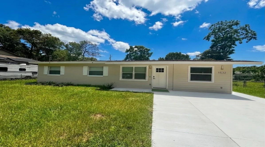 Apopka, Florida 32703, 5 Bedroom Bedrooms, ,2 Bathroombathrooms,Residential,For Sale,Votaw,0,Mfro6431534