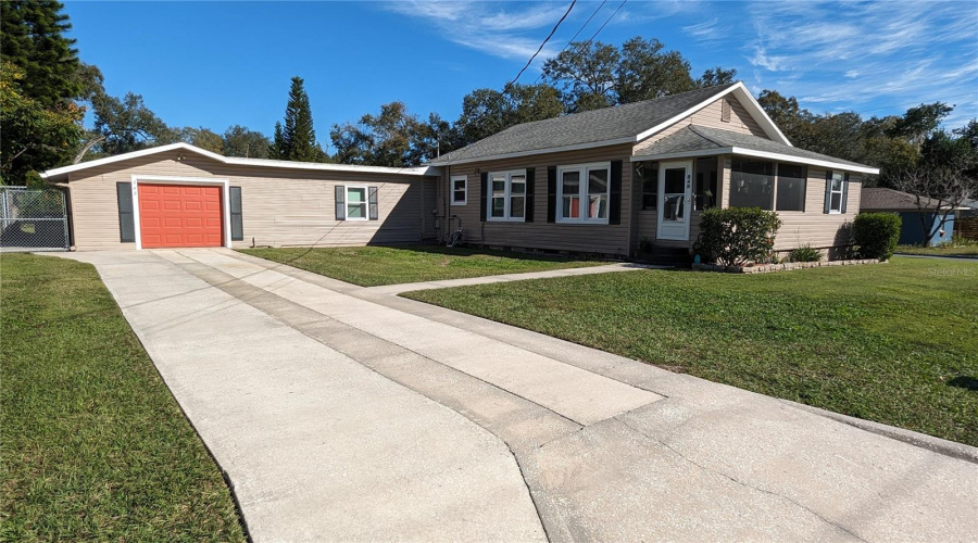 Lakeland, Florida 33805, 4 Bedroom Bedrooms, ,2 Bathroombathrooms,Residential,For Sale,Valencia,0,Mfrl4961261