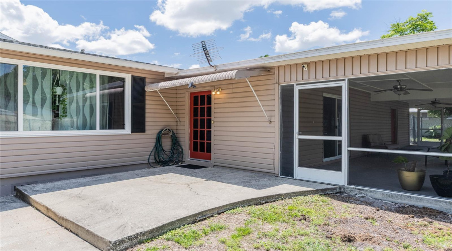 Lakeland, Florida 33805, 4 Bedroom Bedrooms, ,2 Bathroombathrooms,Residential,For Sale,Valencia,0,Mfrl4961261