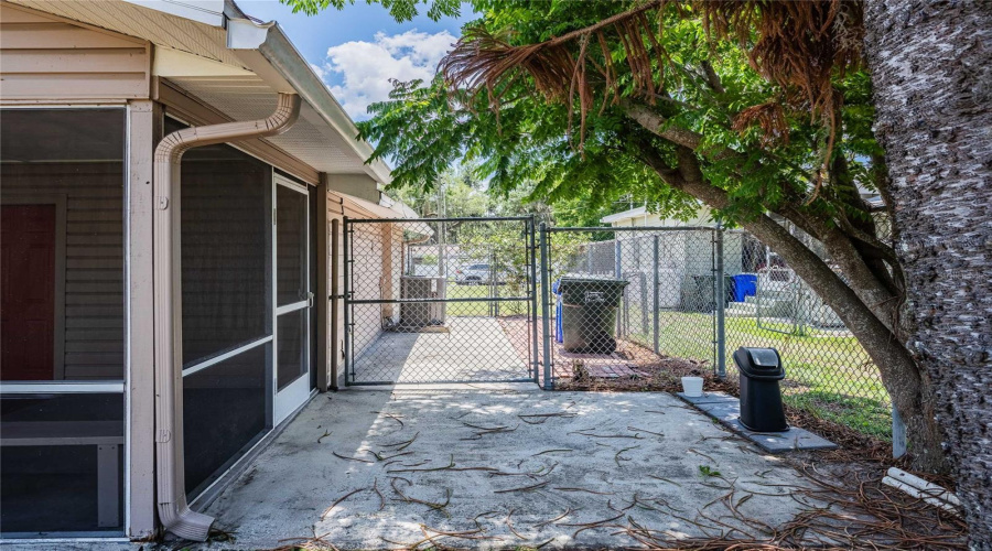 Lakeland, Florida 33805, 4 Bedroom Bedrooms, ,2 Bathroombathrooms,Residential,For Sale,Valencia,0,Mfrl4961261