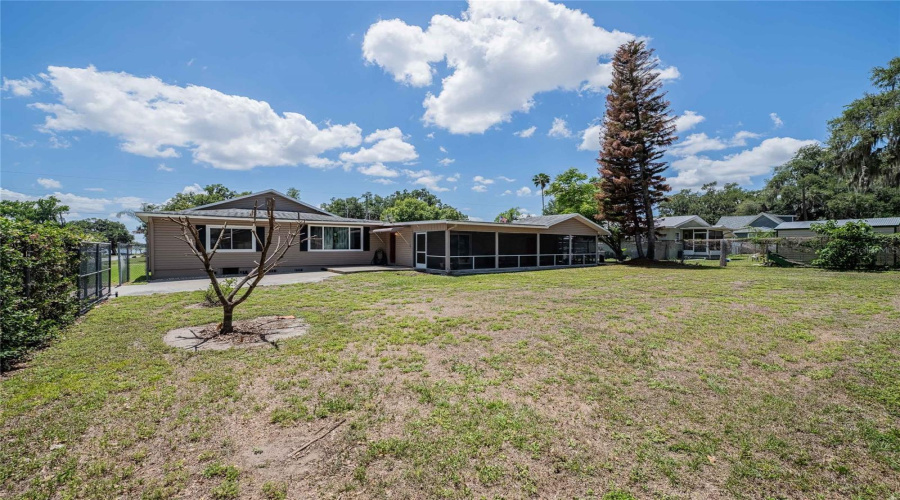 Lakeland, Florida 33805, 4 Bedroom Bedrooms, ,2 Bathroombathrooms,Residential,For Sale,Valencia,0,Mfrl4961261