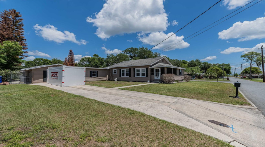 Lakeland, Florida 33805, 4 Bedroom Bedrooms, ,2 Bathroombathrooms,Residential,For Sale,Valencia,0,Mfrl4961261
