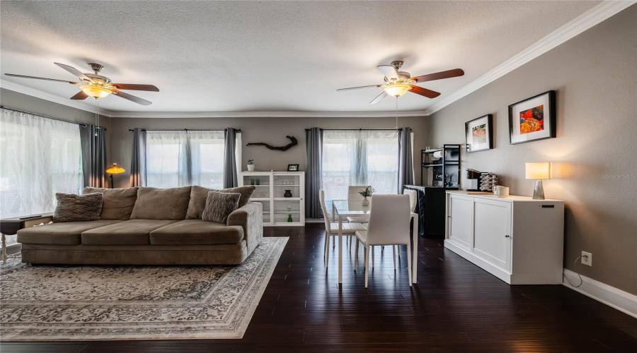 Lakeland, Florida 33805, 4 Bedroom Bedrooms, ,2 Bathroombathrooms,Residential,For Sale,Valencia,0,Mfrl4961261