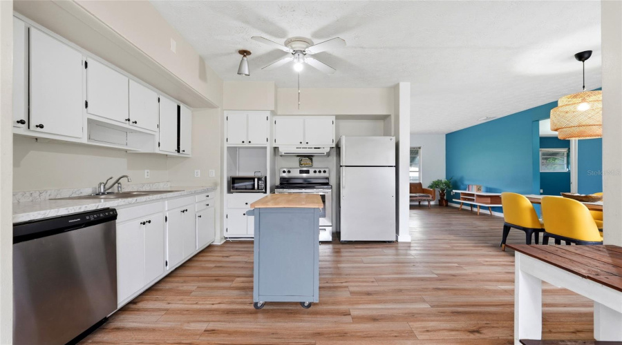 Keystone Heights, Florida 32656, 5 Bedroom Bedrooms, ,2 Bathroombathrooms,Residential,For Sale,Heron,0,Mfrgc540505