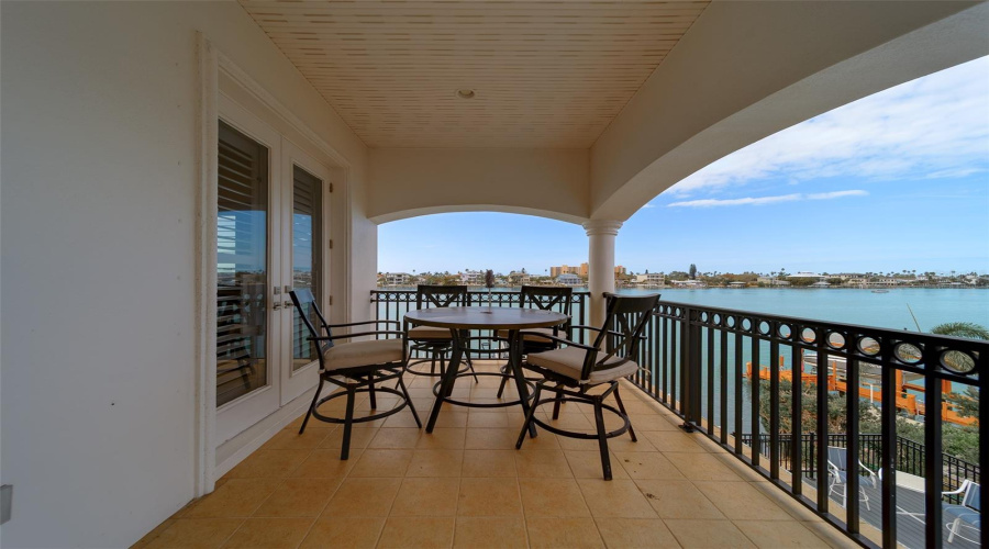 Clearwater Beach, Florida 33767, 6 Bedroom Bedrooms, ,5 Bathroombathrooms,Residential,For Sale,Island,0,Mfrtb8481851