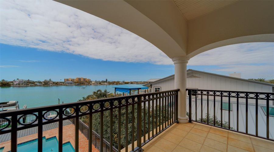 Clearwater Beach, Florida 33767, 6 Bedroom Bedrooms, ,5 Bathroombathrooms,Residential,For Sale,Island,0,Mfrtb8481851